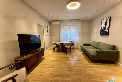Apartament cu 3 camere decomandat în Dorobanți