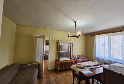 Apartament 2 camere ,etaj 1,zona Posta Veche-Clinica MedLife - 2
