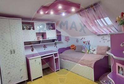 Apartament cu 4 camere de vanzare - 4