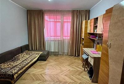 Apartament cu trei camere - 8