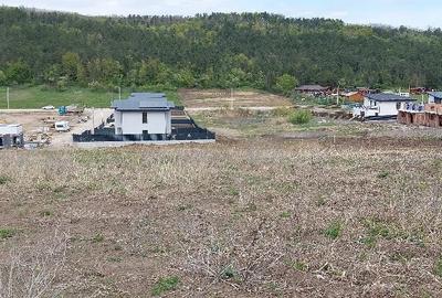 Teren de 580 mp, în Valea Lupului - 4
