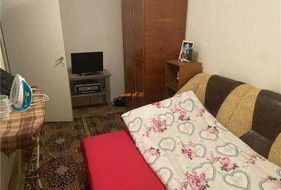Apartament cu 3 camere nedecomandat în Central