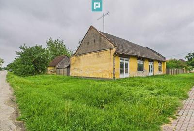 Casă cu 3 camere cu Teren 1547 Mp în Variaș - 8