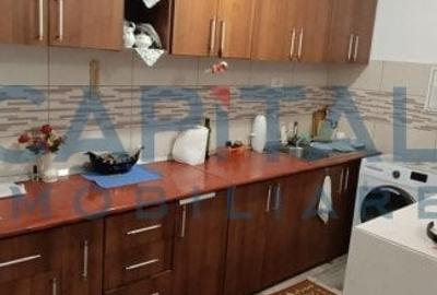 Constructie cu 3 apartamente + teren+ 2 spatii comerciale - 4