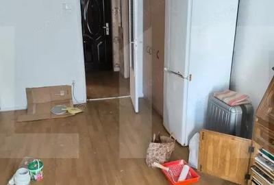 Garsoniera de vanzare, necesita renovare, 27,25 mp, zona Pia?a Progresul - 4