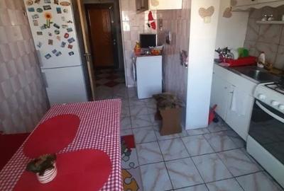 Apartament cu 2 camere decomandat, mobilat în Văcăresti - 5
