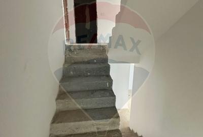 DE VANZARE Casa / Vila 5 camere in Otopeni McDonalds - 11