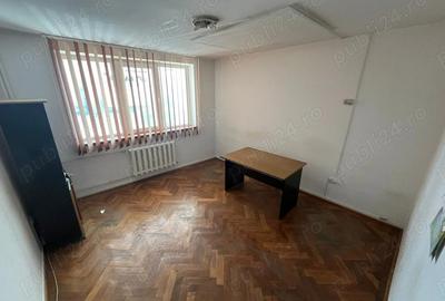 Apartament cu 4 camere decomandat în Central - 8