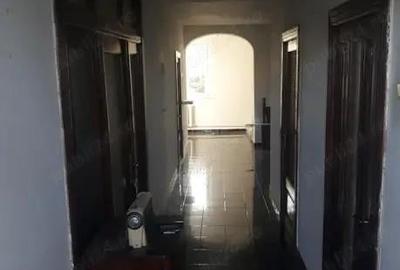 Casa cu etaj(D+P+E)256mp + teren 420mp Botosani - 7