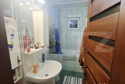 Apartament cu 3 camere semidecomandat în Nufărul - 13