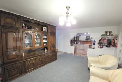 Casă cu 4 camere cu Teren 1000 Mp în Central