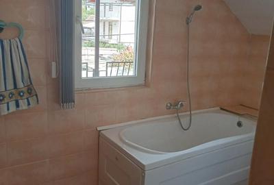 Casă cu 3 camere în Central - 9