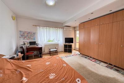 Duplex cu 6 camere cu Canalizare în Vatra Luminoasă - 1