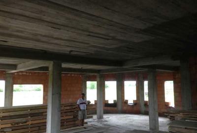 Casă cu 3 camere în Colțirea - 8