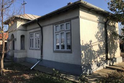 Casă cu 3 camere în Costești - 10