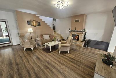 Casă cu 5 camere cu Teren 1087 Mp în Șoimuș - 1