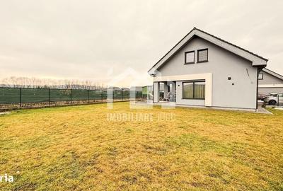 Casă cu 3 camere cu Teren 617 Mp în Jucu - 2