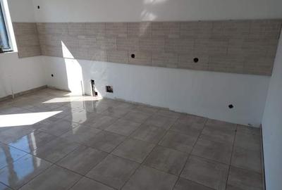 Apartament cu 3 camere decomandat în Exterior Vest - 8