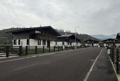 Casă cu 5 camere cu Canalizare în Central - 18