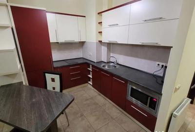 Garsonieră decomandată în Băneasa