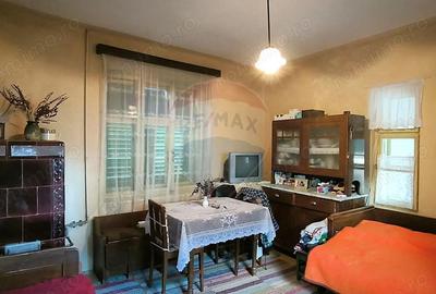 Casă cu 4 camere cu Teren 1084 Mp în Vale - 7