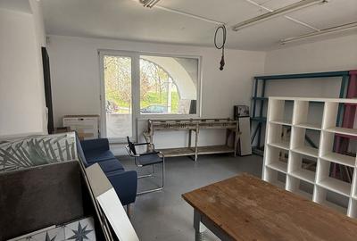 Spațiu comercial, de 80 mp, în Central - 5