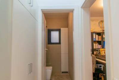 Vilă modernă cu vedere la lac, minicomplex inchis - 10