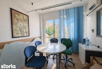 Apartament cu 3 camere în Romană - 15