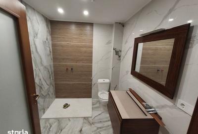 Apartament cu 4 camere în Central - 1
