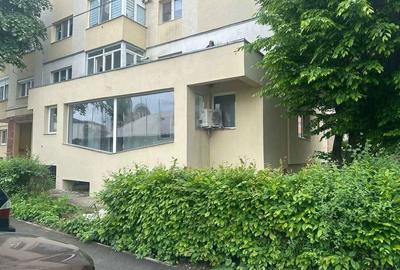 Spațiu comercial, de 98 mp, în Central - 1