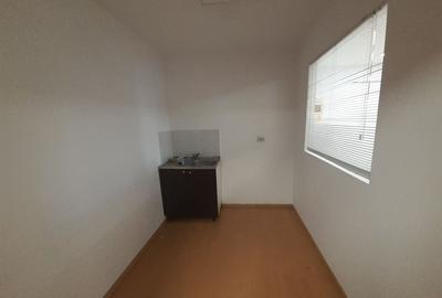 Spațiu comercial, de 725 mp, în Exterior Est - 7