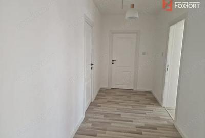 Casă cu 3 camere cu Garaj în Izvin - 18