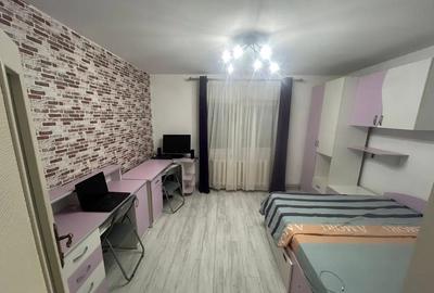 Apartament cu 3 camere decomandat în Exterior Vest - 2