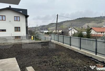Casă cu 5 camere cu Teren 1000 Mp în Central - 4