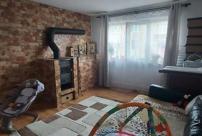 Apartament cu 3 camere în Aleșd - 5
