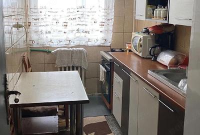 Apartament cu 2 camere decomandat în Berceni - 1