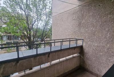 Apartament cu 3 camere decomandat în Central - 3