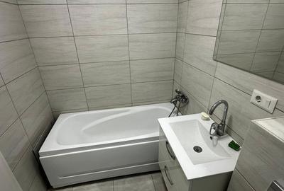 Apartament cu 2 camere decomandat în Apărătorii Patriei - 4