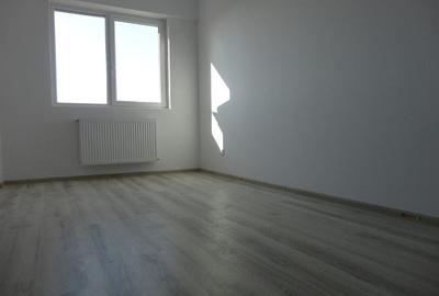 Apartament cu 3 camere decomandat în Berceni - 3