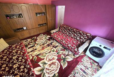 Apartament cu 2 camere semidecomandat în Micro 16 - 17