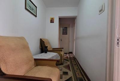 Apartament 3 camere, etaj intermediar, zona Liceul Dl. Tudor Apartament 3 camere, etaj intermediar, zona Liceul Dl. Tudor - 1