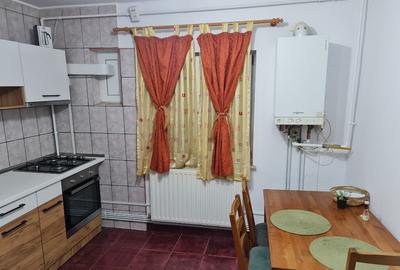 Inchiriez apartament 2 camere - 1