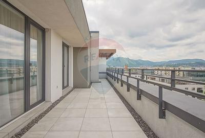 Penthouse cu 4 camere decomandat în Tractorul - 33