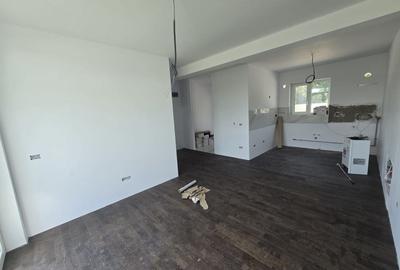Duplex cu 3 camere cu Canalizare în Chișoda - 3