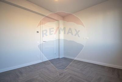 Casă cu 4 camere cu Teren 345 Mp în Tunari - 8