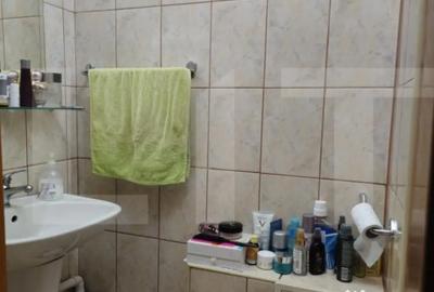 Apartament cu 3 camere decomandat în Complex Studențesc
