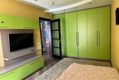 Apartament cu 3 camere decomandat în Banu Manta