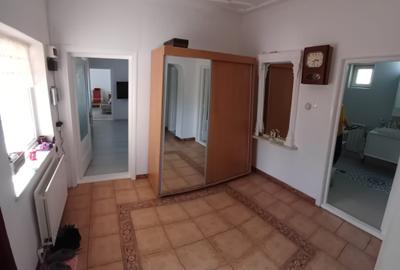 Casă individuală cu 5 camere cu Teren 347 Mp în Central - 5