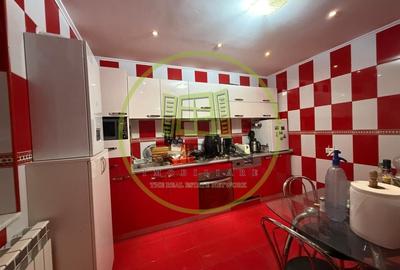 Casă individuală cu 4 camere cu Canalizare în Cârcea - 6