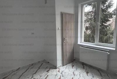 Apartament cu 3 camere decomandat în Brașovul Vechi - 8